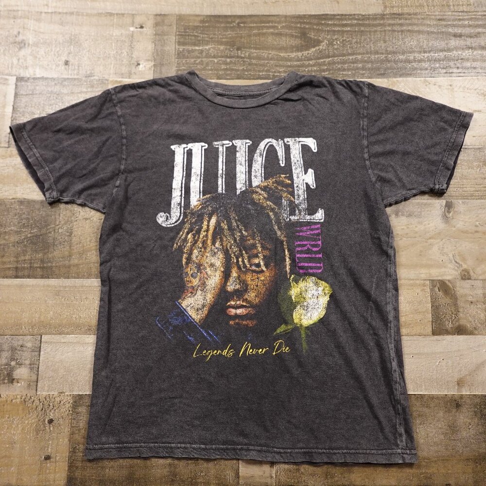 Juice WRLD “Legends Never Die” Graphic Tee – Size Medium -‎ Washed Black